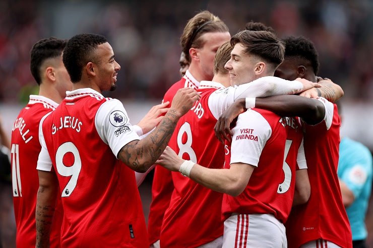 Điểm nhấn vòng 28 Ngoại hạng Anh: Arsenal mở hội, MU hưởng lợi - 1