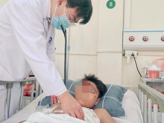 Pháo tự chế phát nổ khiến thiếu niên 14 tuổi bỏng mặt, 2 tay và chân, nghi tổn thương tim