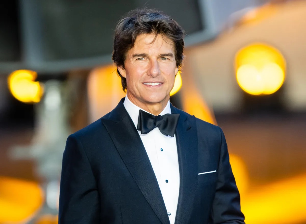 Để trẻ trung, khỏe mạnh, Tom Cruise duy trì 4 thói quen ăn uống này - 1