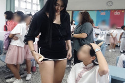 ”Hot mom” Trung Quốc bị phàn nàn về trang phục đi họp phụ huynh