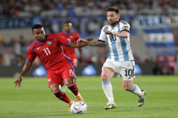 Video bóng đá Argentina - Panama: Tấn công liên hồi, Messi lập siêu phẩm (Giao hữu)