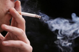 Tại sao không hút thuốc lá vẫn có thể mắc ung thư phổi?