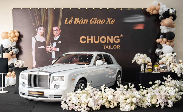 Đại gia Hà Thành tậu Rolls-Royce Phantom bản giới hạn, giá hơn 20 tỷ đồng - 1