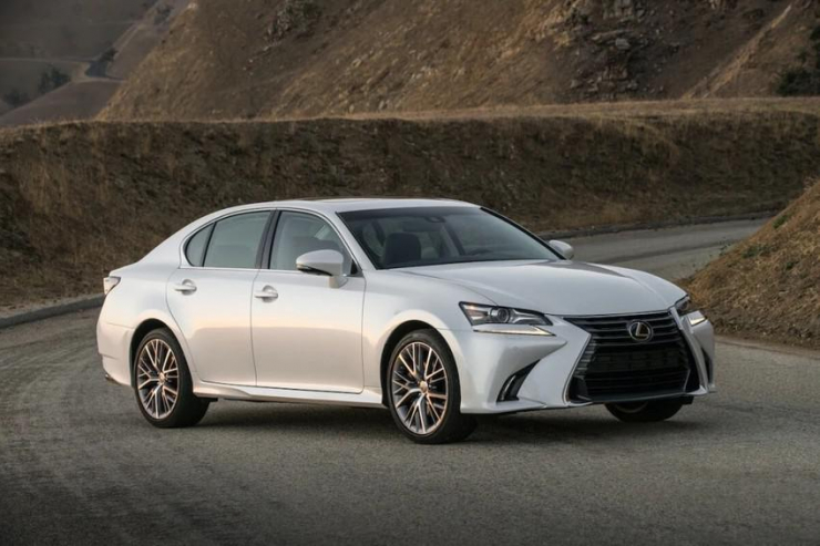 Những mẫu xe Lexus đã qua sử dụng nhưng vẫn rất đáng sở hữu - 5