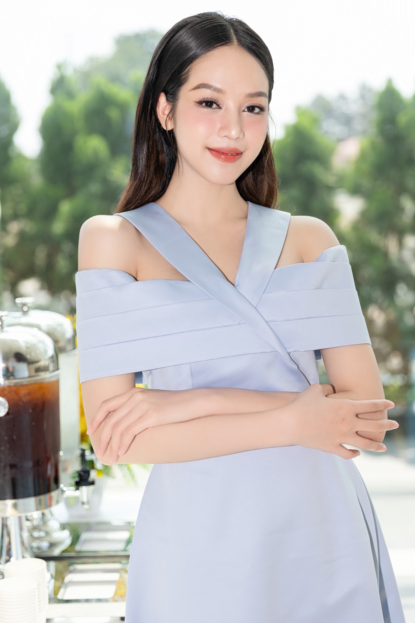 Hoa hậu Việt Nam 2022 mới đăng quang đã thừa nhận sửa ngực, nhan sắc gây bất ngờ - 16