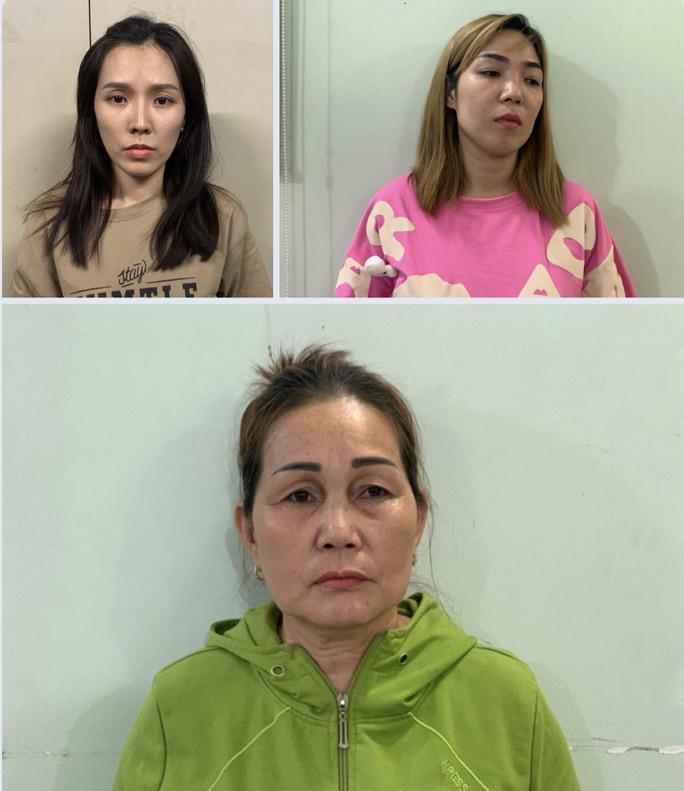 Thông tin mới vụ cô gái trẻ bị lôi khỏi ô tô, lột hết quần áo giữa đường - 1