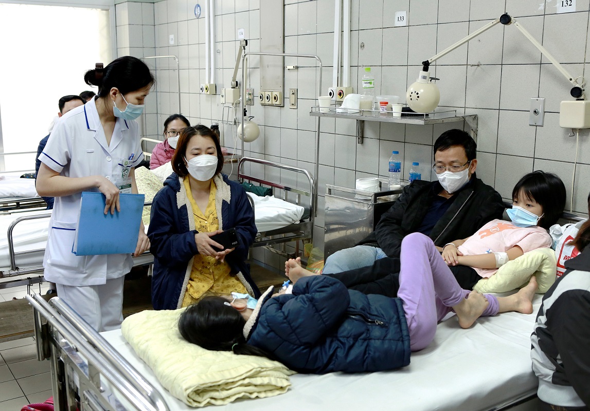 Vụ học sinh ở Hà Nội ngộ độc sau chuyến dã ngoại: 38 trẻ đã được xuất viện - 1