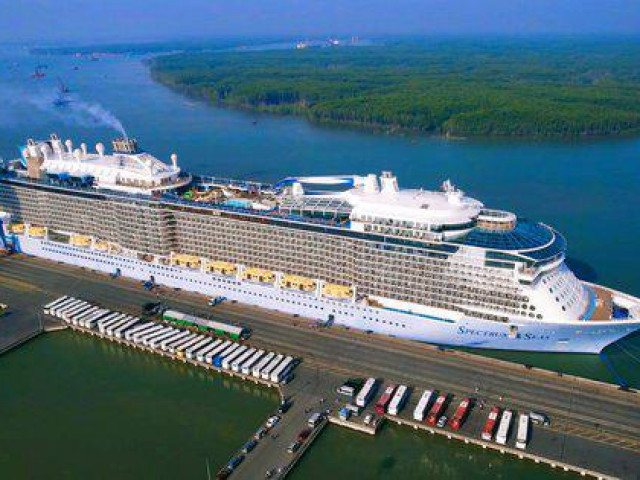 Siêu tàu thuộc top 10 thế giới cập cảng ở Bà Rịa - Vũng Tàu