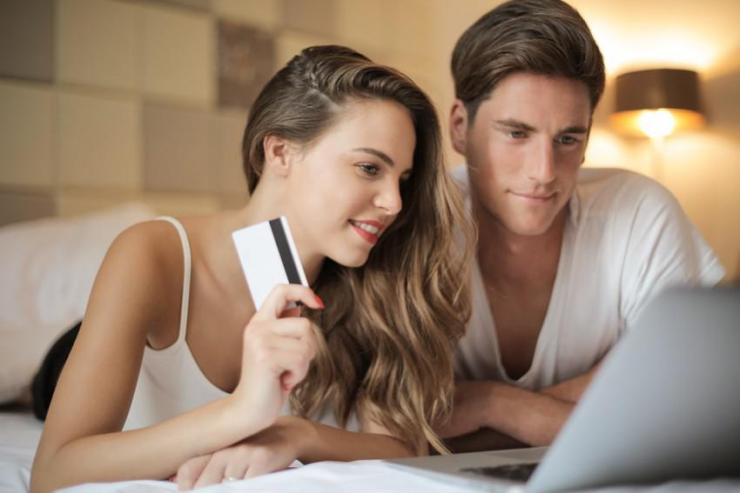 5 rủi ro nguy hiểm khi hẹn hò trực tuyến trên Tinder - 1