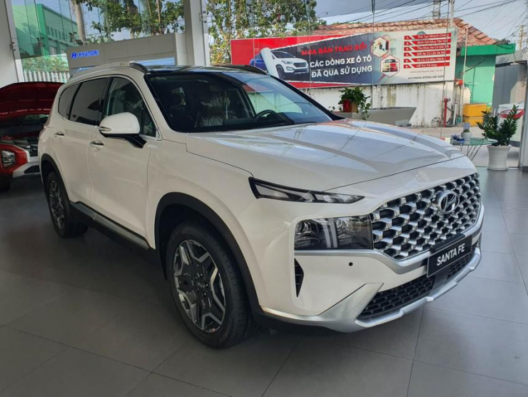 Loạt SUV giảm giá gần 200 triệu đồng để dọn kho - 1
