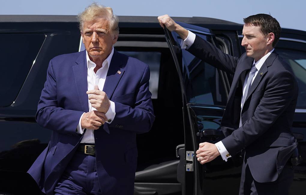 Ông Trump có được tiếp tục tranh cử sau khi bị truy tố hình sự? - 1