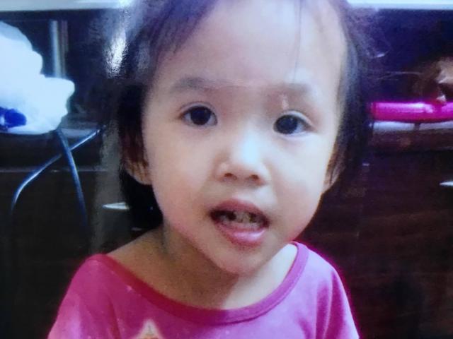 Bé gái 6 tuổi mất tích trong cơn mưa trái mùa lớn nhất Sài Gòn