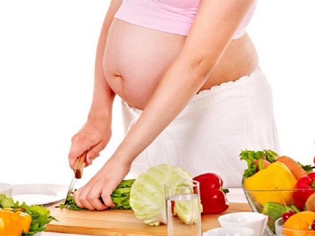 Những thực phẩm “tàn nhẫn” với thai phụ