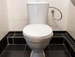 Biết được những lý do này, chắc chắn bạn sẽ đậy nắp bồn cầu khi xả nước