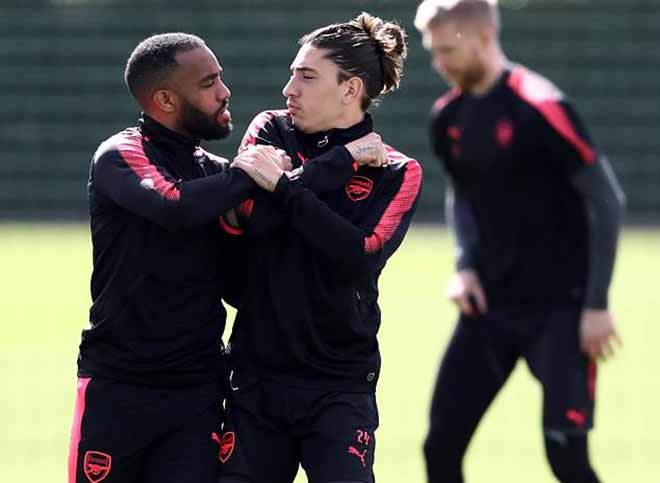 Arsenal đấu Atletico: Nghi án Lacazette & Bellerin đánh nhau - 1