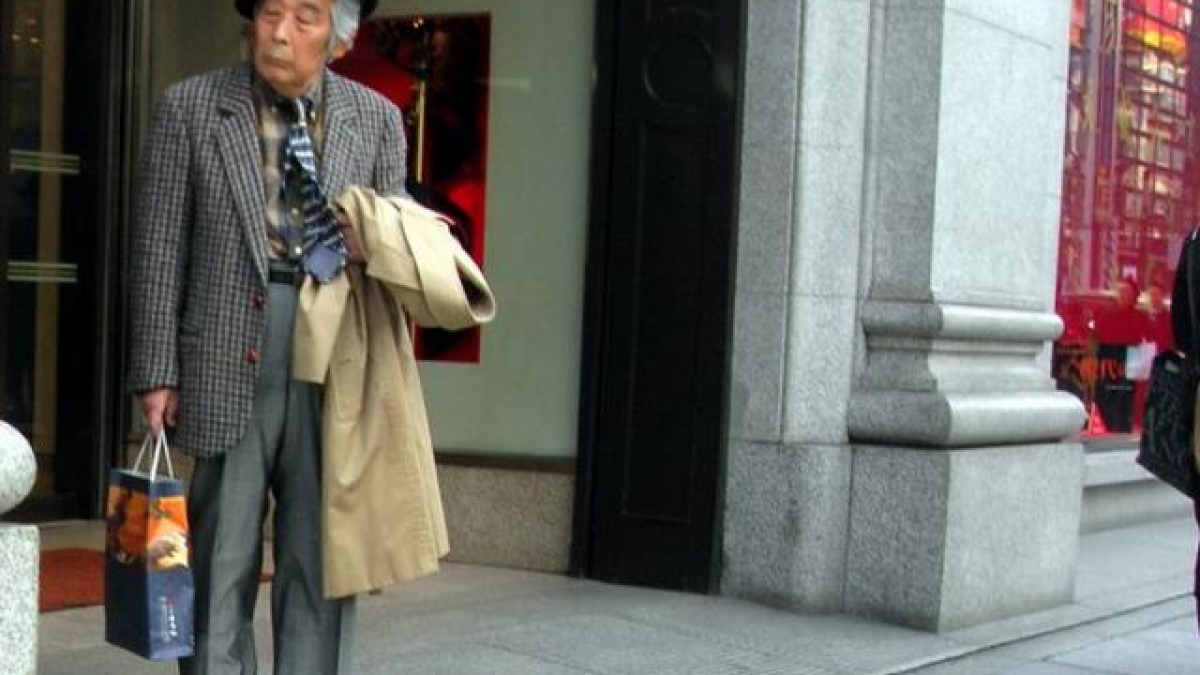 Kết quả hình ảnh cho Nhật Bản: Nguy kịch tính mạng vì thuốc nhỏ mắt