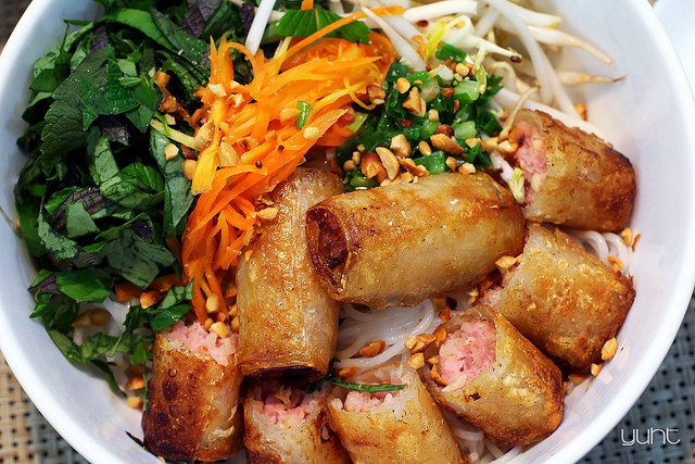 Top 10 món ăn vặt hot nhất Sài Gòn hè này chắc chắn phải thử một lần Top-10-mon-an-vat-hot-nhat-Sai-Gon-he-nay-chac-chan-phai-thu-mot-lan-1-1526093760-203-width640height427