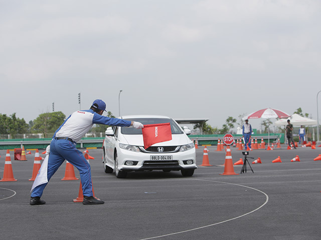Honda Việt Nam tổ chức Hội thi  ”Hướng dẫn viên Lái xe an toàn xuất sắc năm 2018”