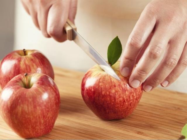 Tuyệt chiêu cắt trái cây đơn giản, dễ dàng và đẹp nhất, người vụng mấy cũng làm được