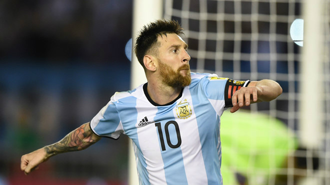 Messi gây sốc với Barca, đau đáu mộng vô địch World Cup - 1