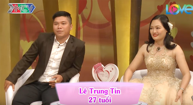 Ngay sau tân hôn, vợ phát hiện chồng giấu lá thư 12 trang đồng nghiệp nam viết tặng - 1