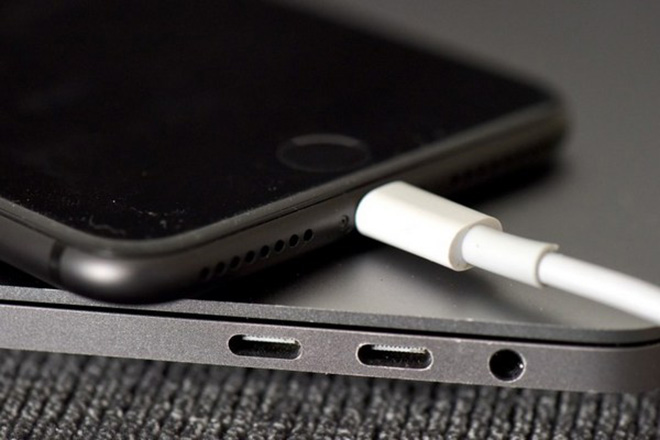 Cảnh giác lỗi khiến iPhone tụt pin "không phanh" khi lên đời iOS 11.4 - 1