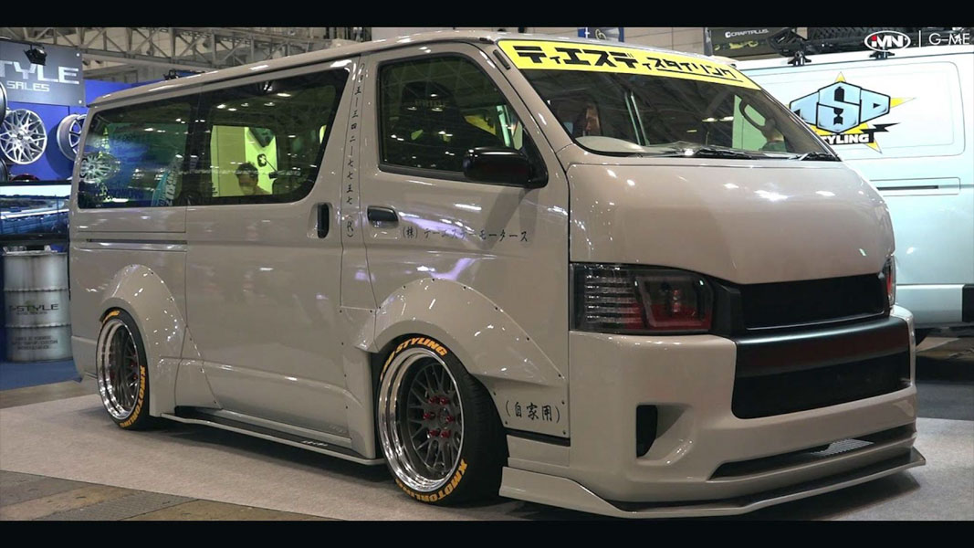 Toyota Hiace độ: Một cách chơi xe van của người Nhật Bản - 1