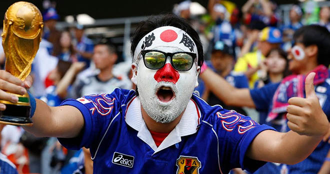 Nhật Bản ăn mừng thắng sốc World Cup: Nhà báo quốc tế choáng váng vì triệu fan - 11