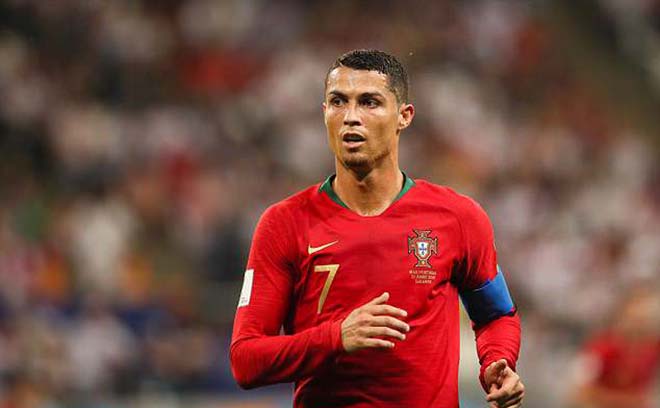 Ronaldo người hùng BĐN: Donald Trump khen vĩ đại nhất, xui làm Tổng thống - 1