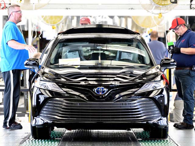 Toyota Camry nhập Mỹ lo ngại ”đội giá” vì chính sách thuế của Donald Trump
