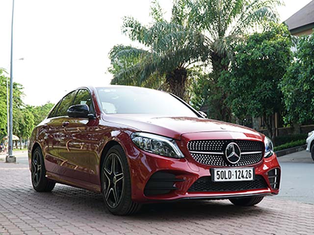 Weekend Drives MercedesBenz C200 AMG Line  Is this really a baby  SClass  HardwareZonecomsg