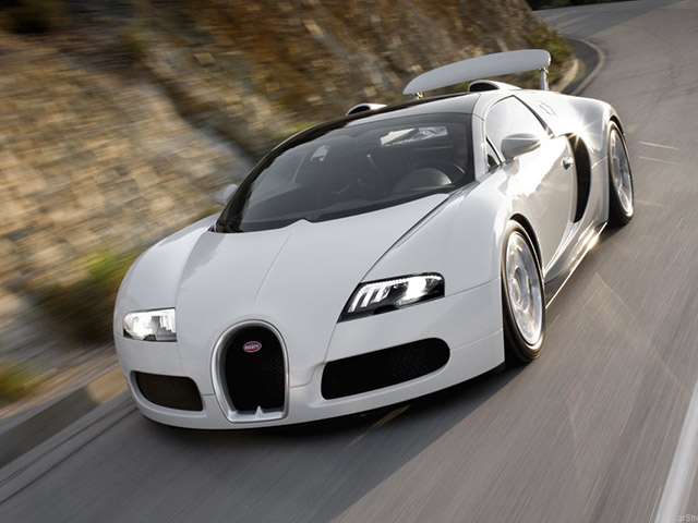 Lệ phí trước bạ cho Bugatti Veyron có thể lên tới vài chục tỷ đồng
