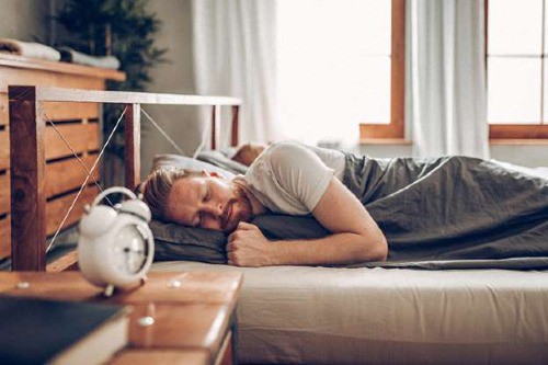Thói quen ngủ sai cách nhiều người mắc có thể dẫn tới tử vong - 1