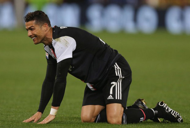 Bồ Ronaldo tung &#34;ảnh nóng&#34;, CR7 phát cáu vì bị coi là vô cảm - 1