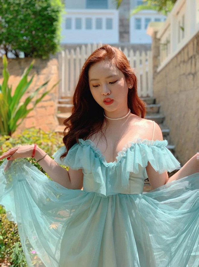 Hot girl Thúy Vi bị chê &#39;tã&#39;, tăng cân khi đăng loạt ảnh mới - 1