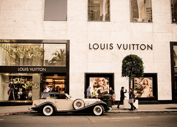 Louis Vuitton Nhà mốt Pháp hơn 150 năm tuổi đời  Harpers Bazaar