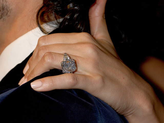Những chiếc nhẫn kim cương đẹp, đắt giá nhất của của sao Hollywood