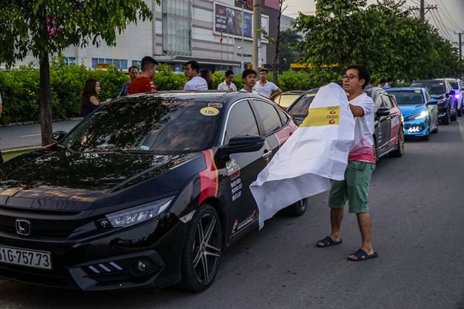 Hành trình đam mê và yêu thương cùng Civic Club SG