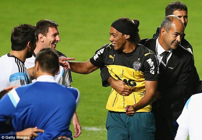 Messi giúp “bản sao Ronaldinho” đổi đời chỉ nhờ một bức ảnh như thế nào? - 1