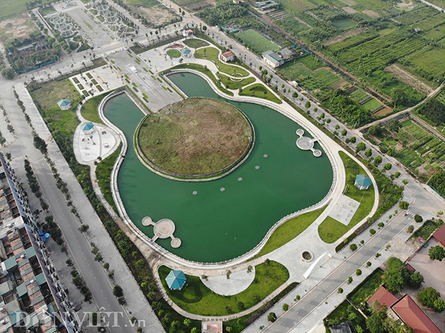 Độc đáo công viên có hồ nước hình cây đàn ở Hà Nội - 1