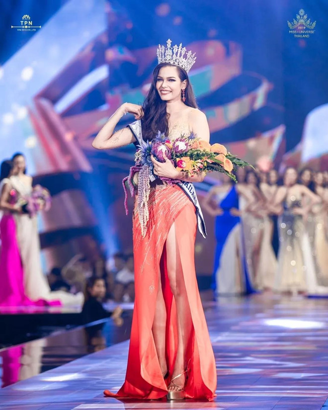 DJ bốc lửa cao 1m81 đăng quang Hoa hậu Hoàn vũ Thái Lan 2019 - 1