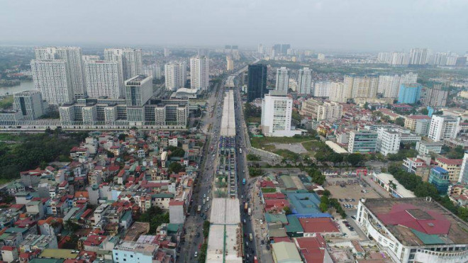 Cận cảnh làm cầu cạn Mai Dịch - Nam Thăng Long giữa tâm dịch Covid-19 - 1