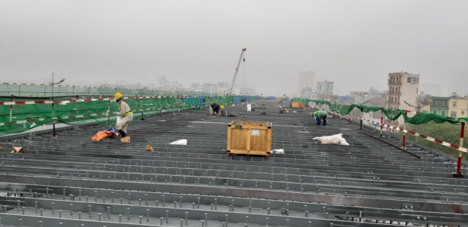 Cận cảnh làm cầu cạn Mai Dịch - Nam Thăng Long giữa tâm dịch Covid-19 - 6
