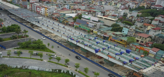 Cận cảnh làm cầu cạn Mai Dịch - Nam Thăng Long giữa tâm dịch Covid-19 - 11