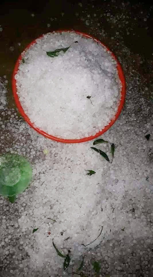 Mưa đá ào ào trút xuống trong đêm, phủ trắng nhiều nơi tại Lai Châu - 4