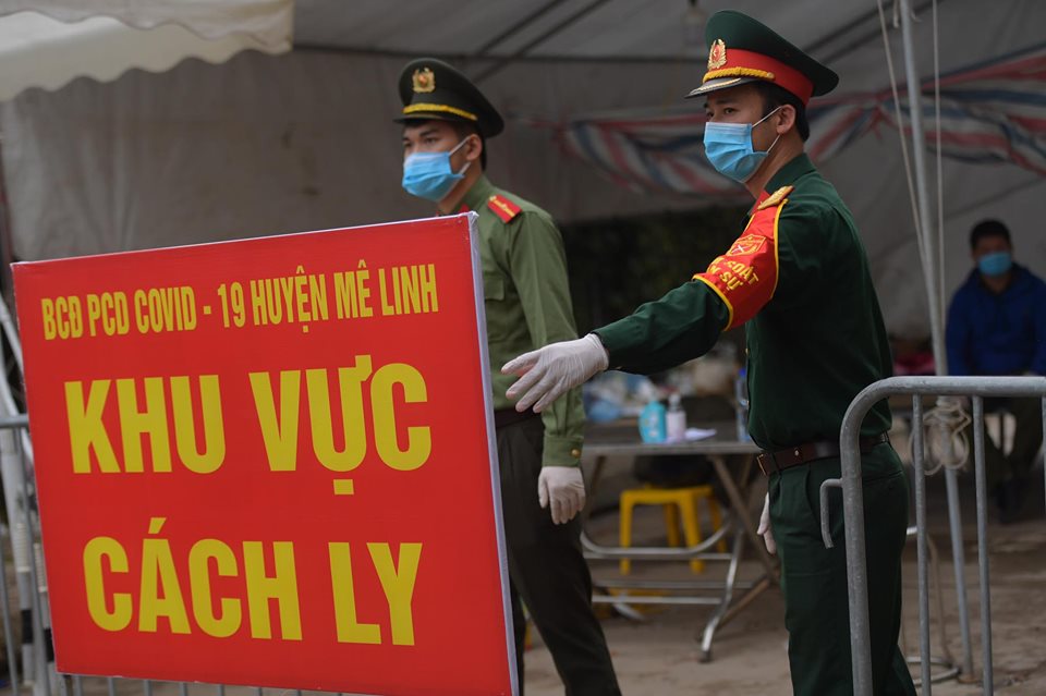 Cách ly hơn 700 người từng đi đến chợ hoa Mê Linh - 1
