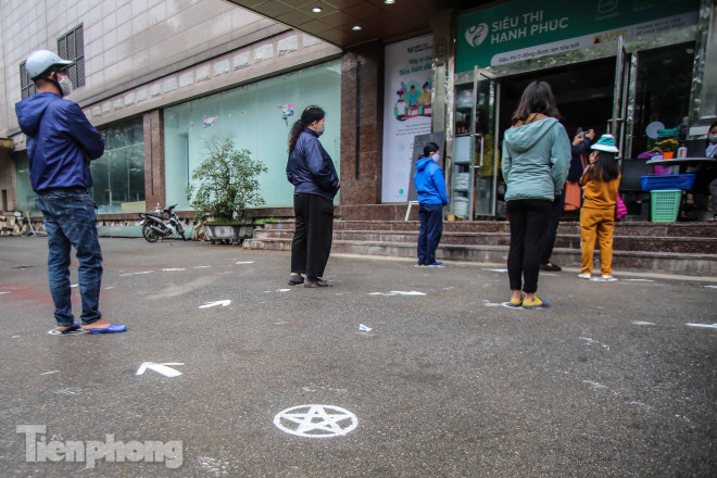 Sau "ATM gạo", Hà Nội có thêm "siêu thị 0 đồng" dành cho người nghèo chống Covid-19 - 3