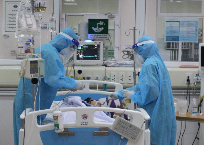 Thêm 9 bệnh nhân khỏi bệnh Covid-19, nhiều người là nhân viên Bệnh viện Bạch Mai - 2