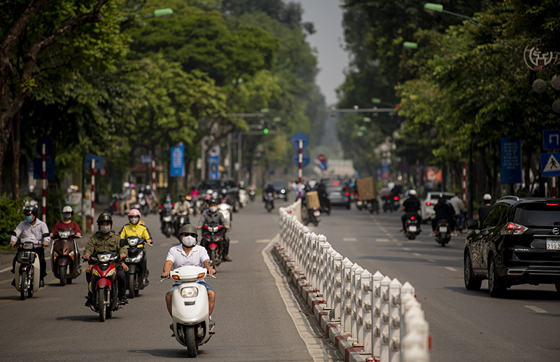 Hình ảnh đường phố Hà Nội trong ngày cuối cách ly xã hội theo Chỉ thị 16 - 7