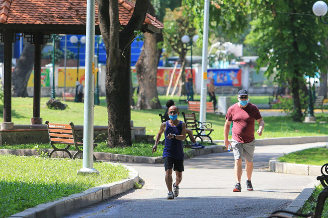 Toàn cảnh ngày đầu tiên đợt 2 giãn cách xã hội ở TP.HCM - 5